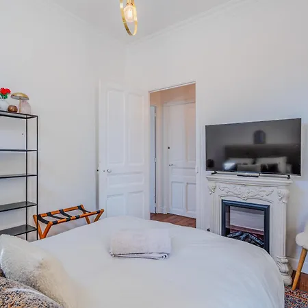 Bourgeois Au Centre De Apartman *