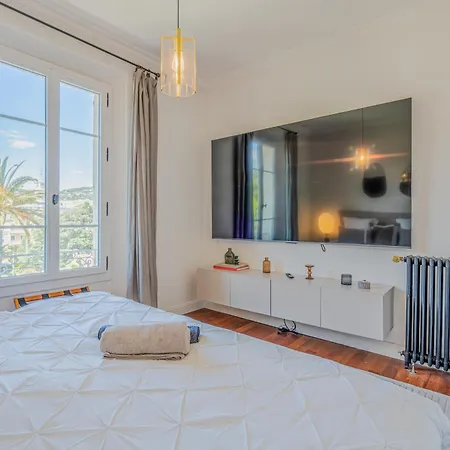 Apartman Bourgeois Au Centre De Cannes